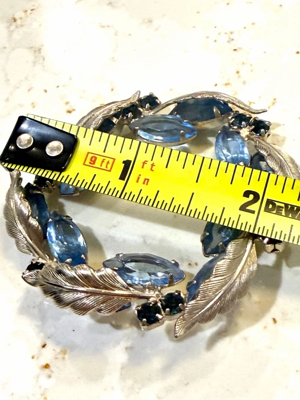 Vintage 1950s Blue Rhinestone Wreath Brooch Pin
